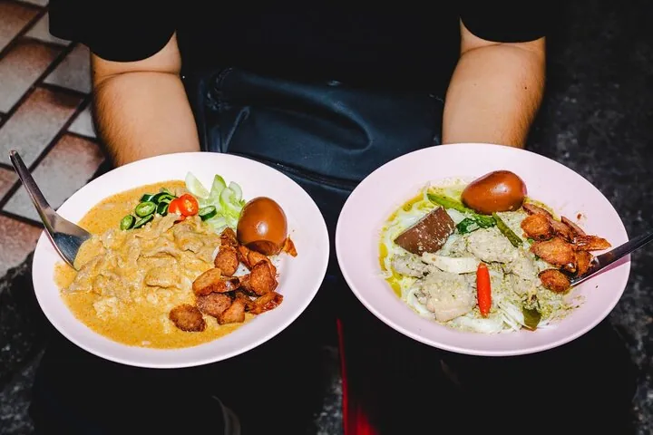 Join Bangkok's #1 food tour experience on Tripadvisor. A tour with depth. A tour carefully curated to celebrate street food chefs