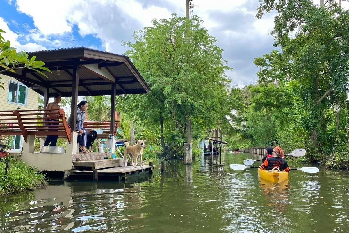 Bangkok Canal Tour by Boat and Bike