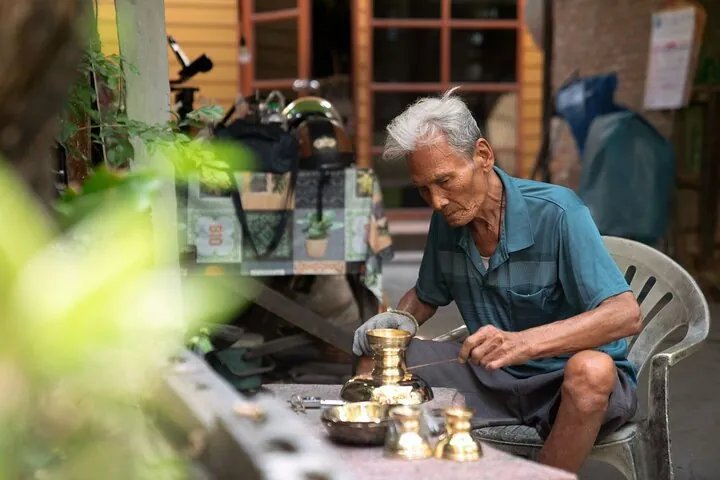 Bangkok Electric Tuk Tuk Discovery: Thonburi and Wang Lang