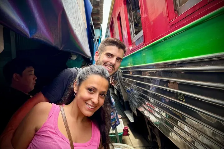 Bangkok: Floating Market and Train Market Experience — photo 5