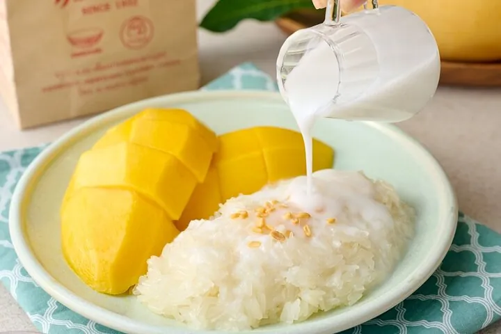 Famous mango sticky rice - exceptional value and quality