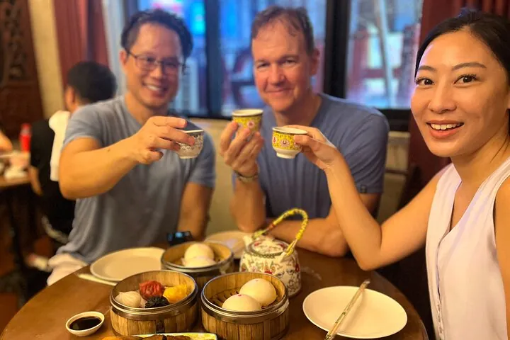 Bangkok Michelin Foodie Tour in Chinatown with 15+ tastings — photo 3