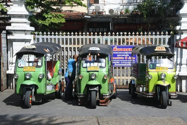 Bangkok: Michelin Guide Street Food Tour by Tuk Tuk — photo 2