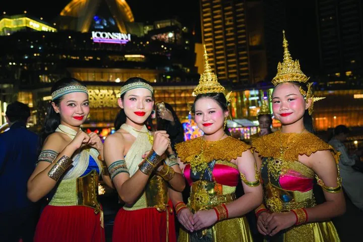 Bangkok Sawasdee Chaophraya Dinner Cruise from ICONSIAM — photo 4