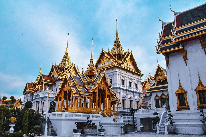 Bangkok: The Grand Palace, Wat Pho, and Wat Arun Walking Tour — photo 5