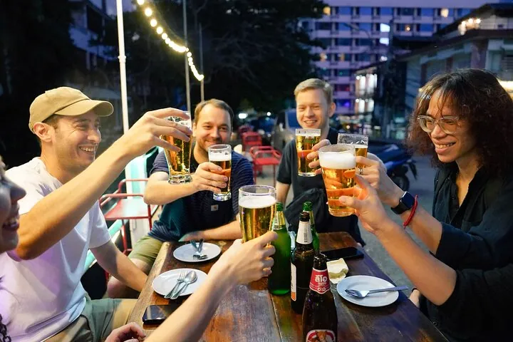 Bangkok Tuk Tuk Night Tour with food & drinks in Siam & Silom — photo 5