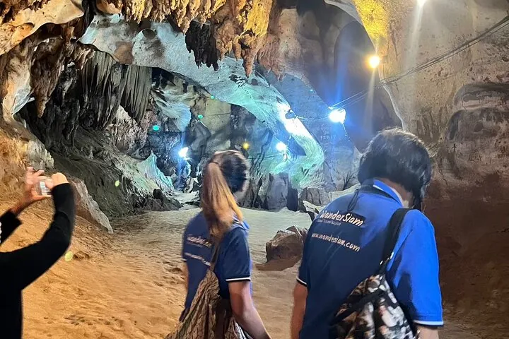 Chiang Mai Day Tour: Chiang Dao Cave and Hill Tribes — photo 3