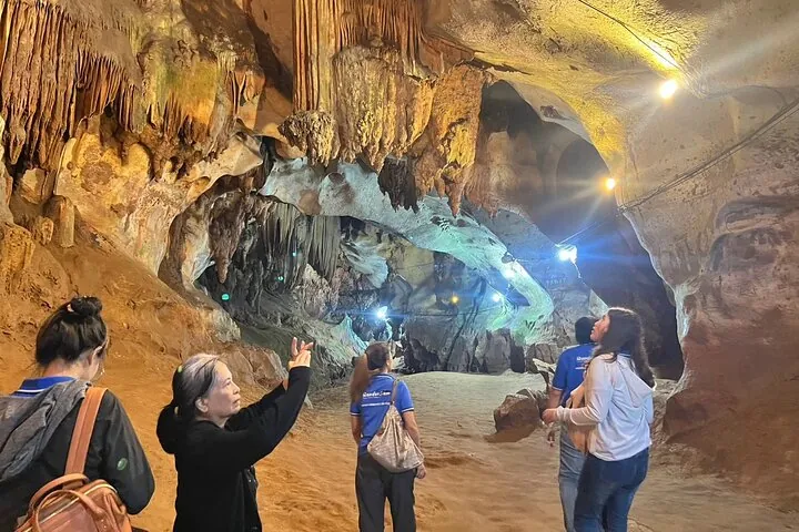 Chiang Mai Day Tour: Chiang Dao Cave and Hill Tribes