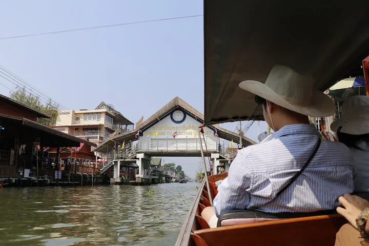 Day Trip to Bangkok Floating Market & Maeklong Railway — photo 2