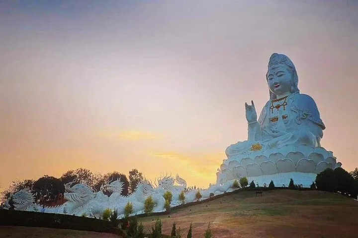 Full-Day Chiang Rai Temples Tour from Chiang Mai with Hot Spring — photo 5