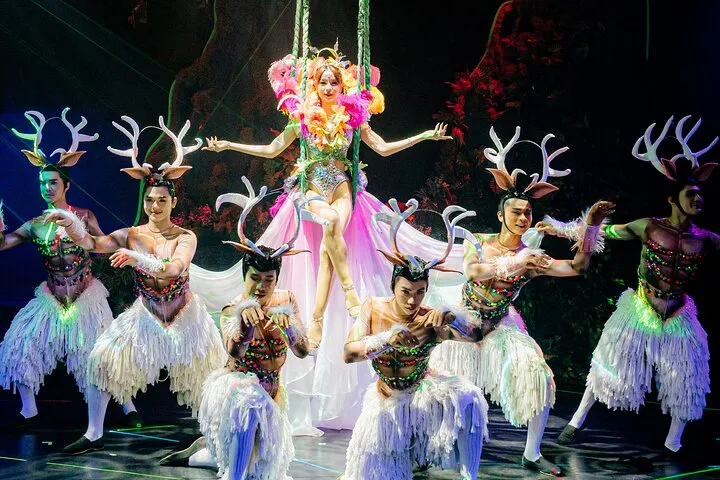 Glamorous Simon Cabaret Show in Phuket with Convenient Transfers