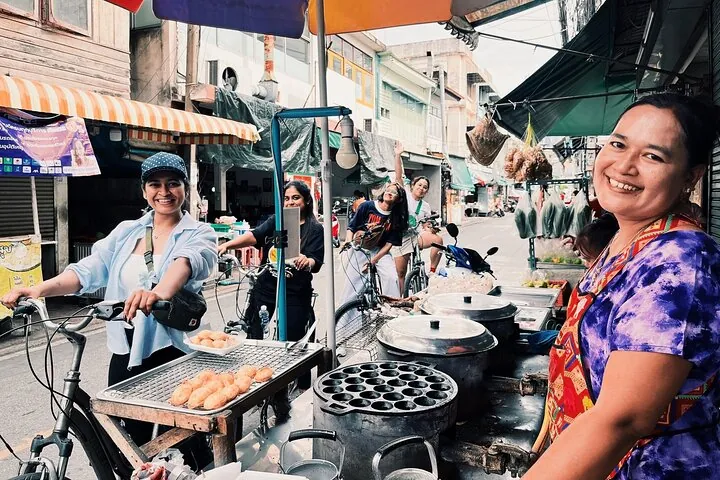 Discovering local snacks
