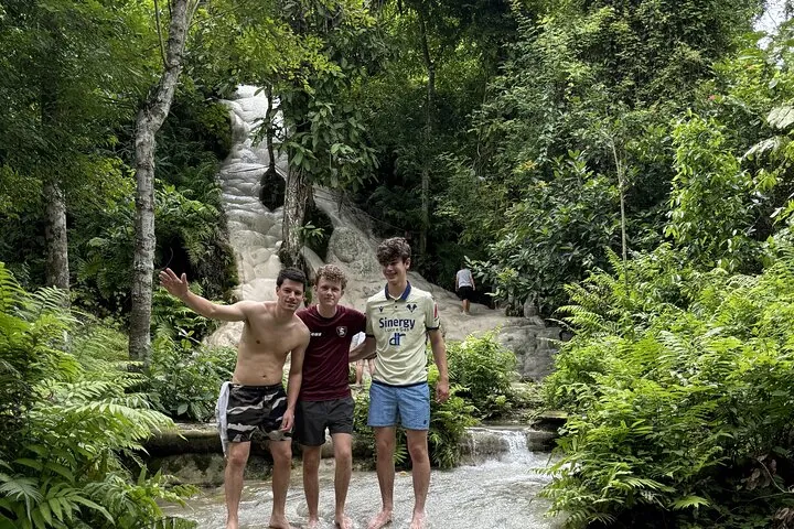 Half Day Chiang Mai Bua Tong Sticky Waterfall Tour — photo 3