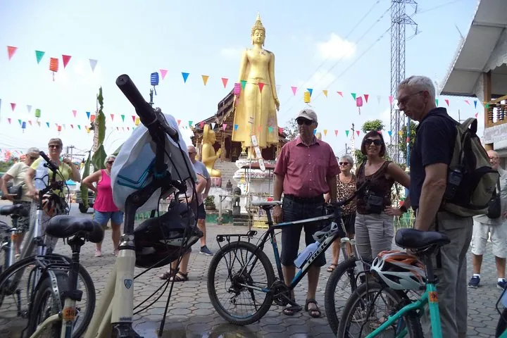 Half-Day Colors of Chiang Mai Biking Tour — photo 5