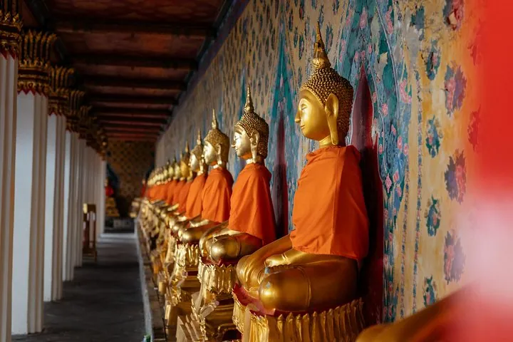 Highlights & Hidden Gems With Locals: Best of Bangkok Private Tour — photo 5