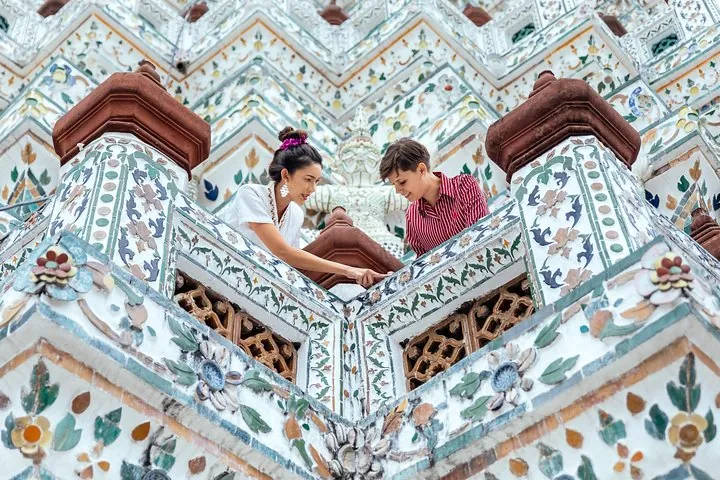 Highlights & Hidden Gems With Locals: Best of Bangkok Private Tour