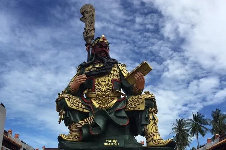 Guan yu Shrine in Hua Thanon