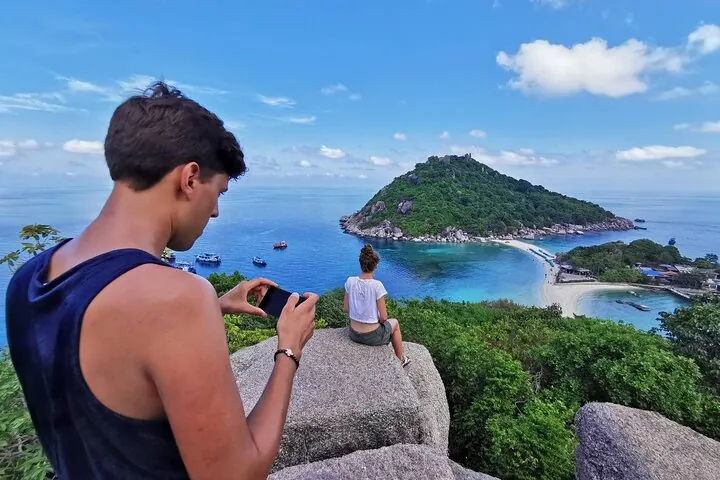Koh Tao & Koh Nang Yuan Snorkeling Tour by Speed Boat from Samui