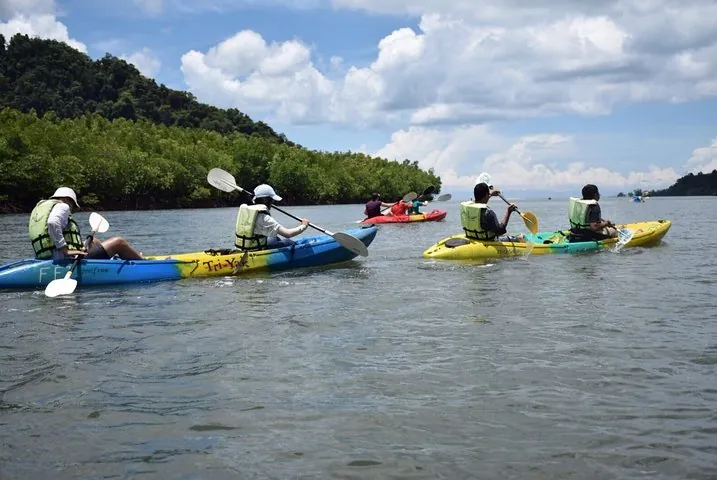 Krabi kayak at Ao Thalane — photo 4