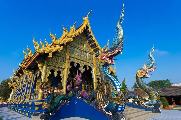 One Day Tour Chiang Rai(White Temple , Blue Temple, Black House) Private Tour — photo 4