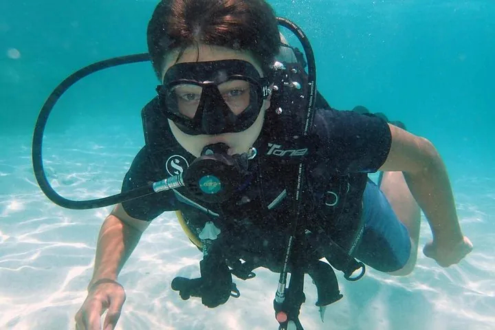 PADI Discover Scuba Diving in Koh Tao - half day and two dives — photo 4
