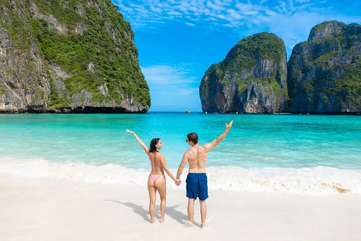 Phi Phi & Bamboo Island Full Day Tour by Premium Speed-Catamaran