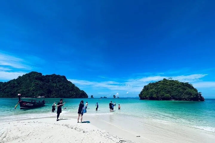 Phi Phi Early Bird & 4 Islands - Day Tour by Speedboat From Krabi — photo 5
