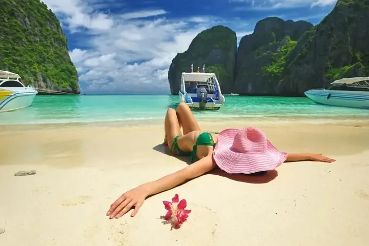 Phi Phi One Day Tour by Speed Boat from Ao Nang, Krabi — photo 3