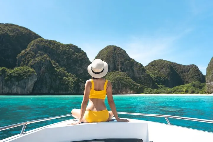 Phuket: Wow Andaman Snorkeling Trip to Phi Phi & Bamboo Islands