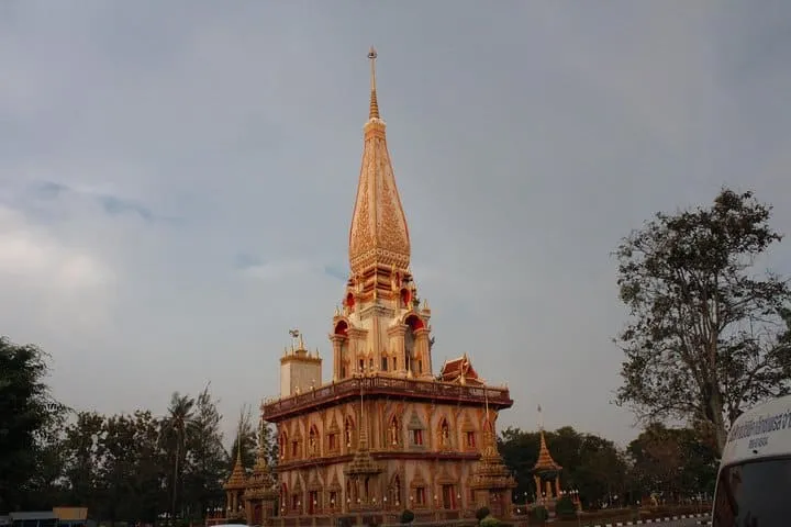 Private local city tour with english speaking driver