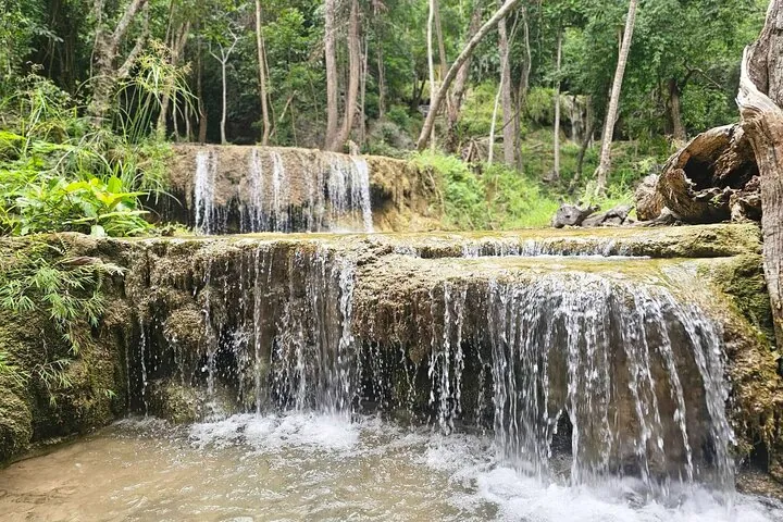Private Tour to Erawan Waterfall and Boat Tour in Kanchanaburi — photo 3
