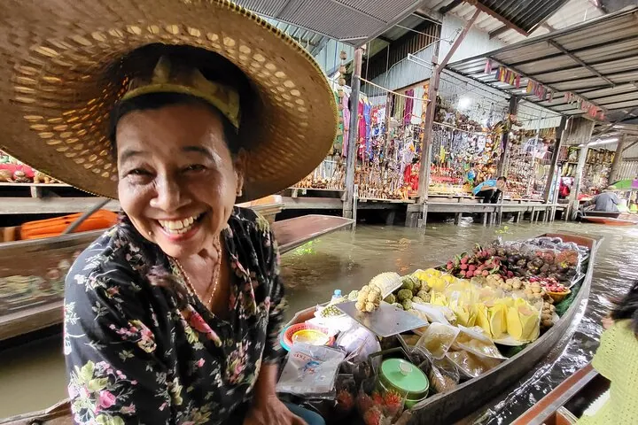 Private Tour to Railway Market, Floating Market And Ayutthaya — photo 2