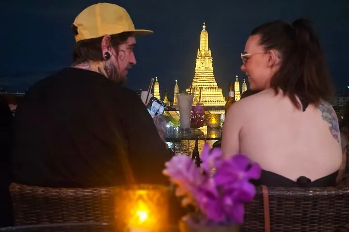 Private Tuktuk Night life Food Tour in Bangkok (Night Time) — photo 3