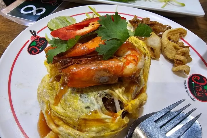Private Tuktuk Night life Food Tour in Bangkok (Night Time) — photo 4
