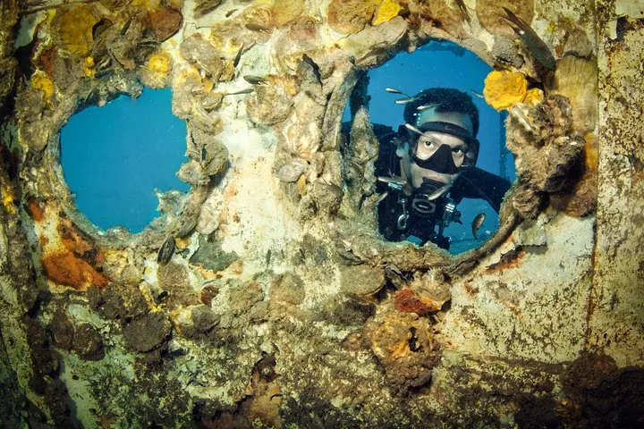 HTMS Chang Ship wreck