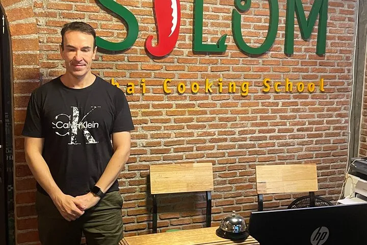 Silom Thai Cooking School with Fresh Market Tour — photo 3