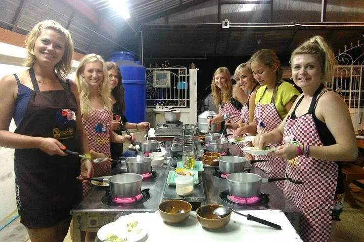 Small-Group Smart Thai Cooking Class in Krabi — photo 4