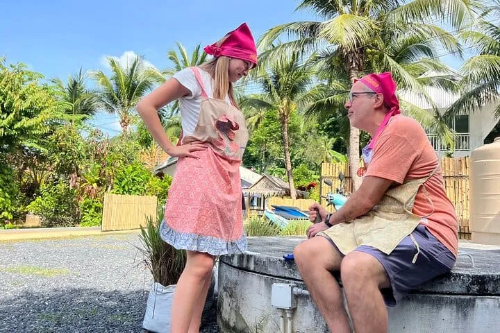 Street Food Tasting bar + one hour Thai Cooking