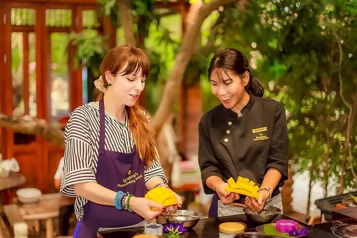 Sunset Thai Cooking with Grandma - Farm & Evening Feast — photo 2