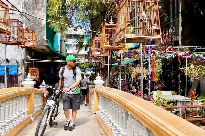 Thai Culture and Bangkok Local Life 4- Hour Bike Tour — photo 2