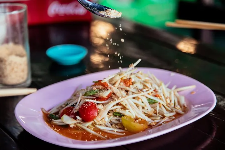 The 10 Tastings of Chiang Mai With Locals: Private Street Food Tour — photo 4