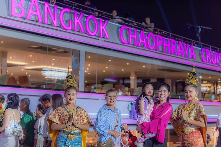 The Newest Luxury 5-Star Bangkok Chao Phraya Dinner Cruise — photo 5