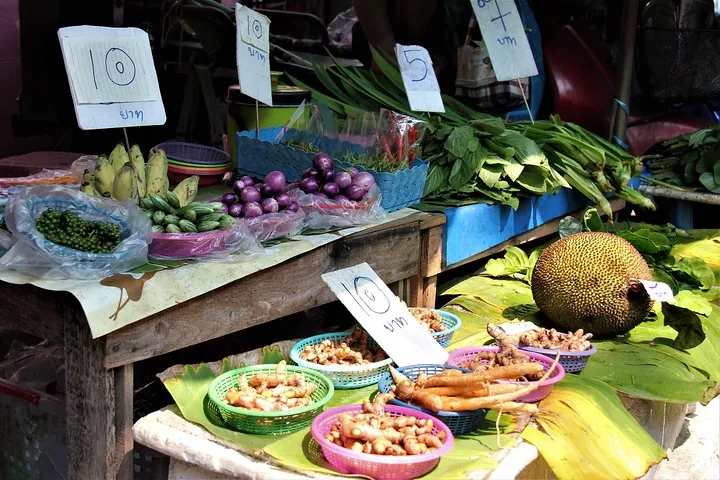 Explore the vibrant weekend water bazaar