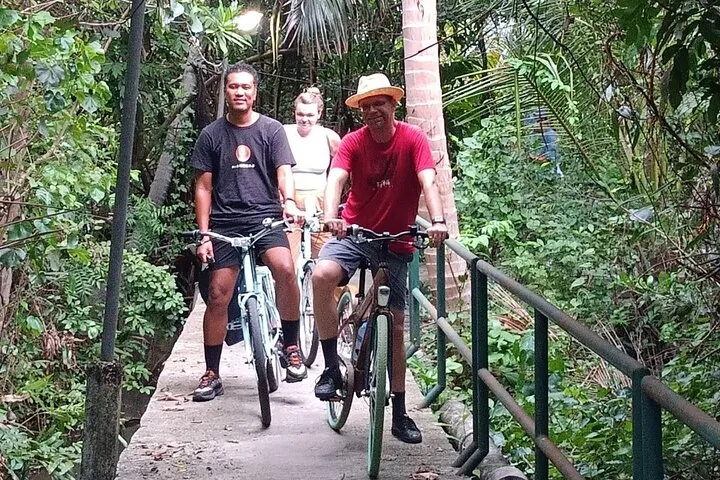 The Original Bicycle Tour in the Green Jungle of Bangkok