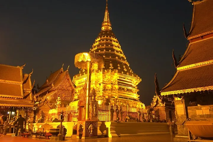 Wat Phra That Doi Suthep spiritual Sunrise Tour with an Ex-monk — photo 2